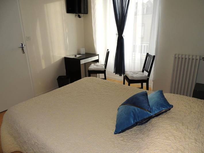 Hôtel pour 4 personnes, avec jardin à Ambrières-les-Vallées - 4