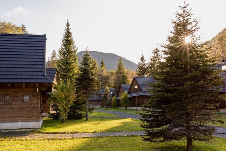 Aparthotel para 6 personas, con piscina y vistas además de sauna y jardín, Se admiten mascotas - 1