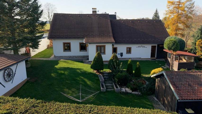 Ferienhaus für 14 Personen, mit Pool und Ausblick sowie Sauna und Garten, mit Haustier im Böhmerwald - 2