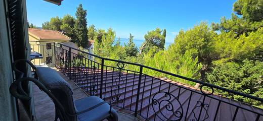 Ferienwohnung für 6 Personen, mit Balkon in Montenegro