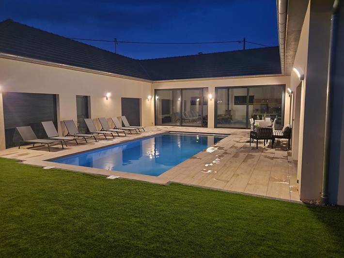 Villa pour 8 personnes, avec terrasse ainsi que piscine et jardin en Alsace - 2