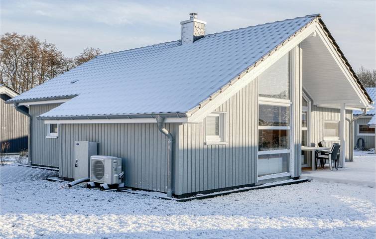 Warder Terrace Wohnung: Strand 1km, Parkplatz, Küche in Krems II, Kreis Segeberg