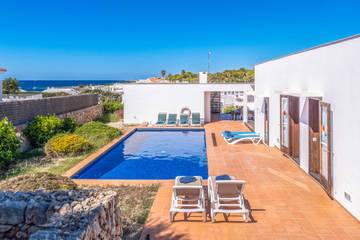 Villa in Sant Lluís, Menorcas Küste für 7 