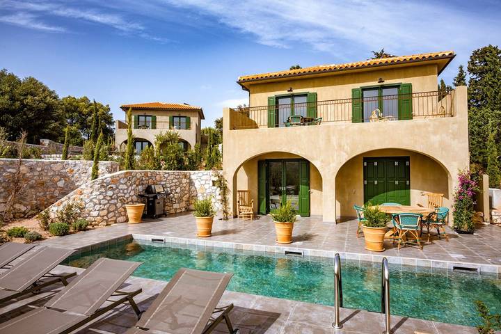 Ferienhaus für 4 Personen, mit Balkon und Terrasse sowie Pool in Fiskardo
