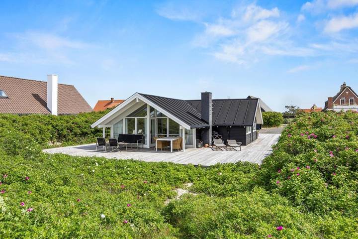 Villa for 5 personer, med Balkon/Terrasse og Terrasse samt Udsigt på Fanø