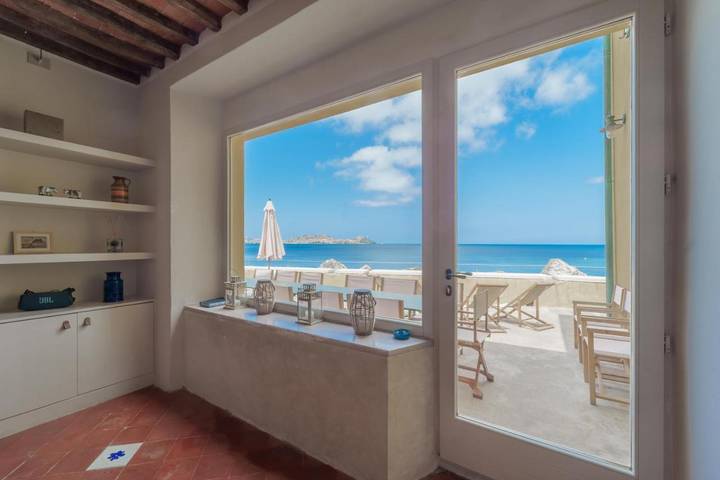 Maison d’hôte pour 3 personnes, avec vue ainsi que terrasse et jardin à Portoferraio - 2