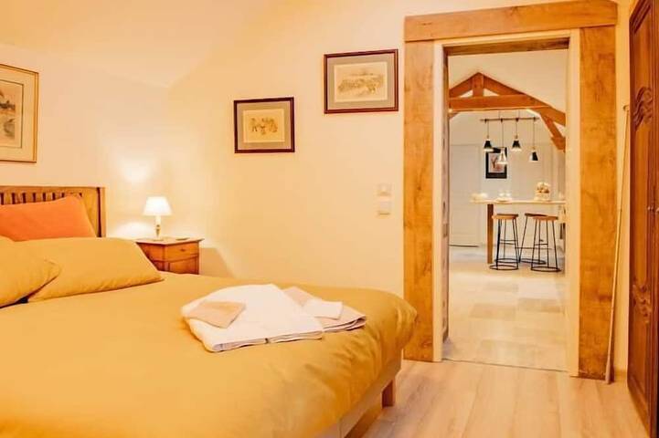 Location de vacances pour 3 personnes, avec jardin et piscine à Buffières - 3