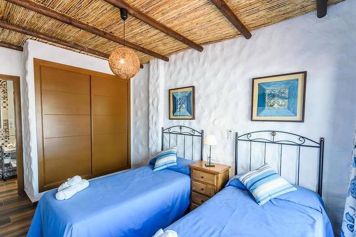 Villa Lucía de Canillas Canillas de Albaida in Canillas de Albaida, Cordillera Penibética