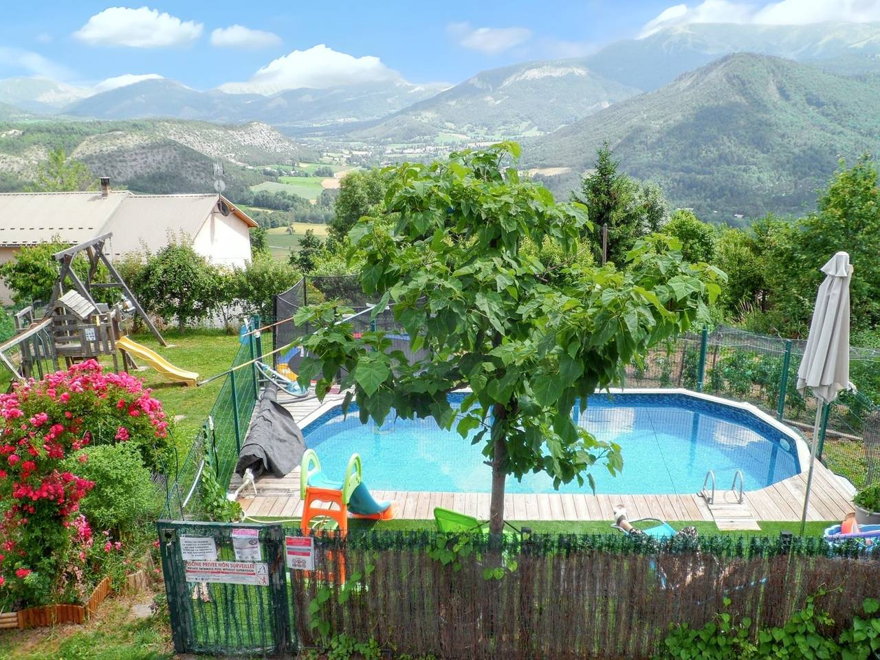 Apartamento entero, Apartamento acogedor en Selonnet, 80 m² con piscina compartida in Selonnet, Alpes de Alta Provenza