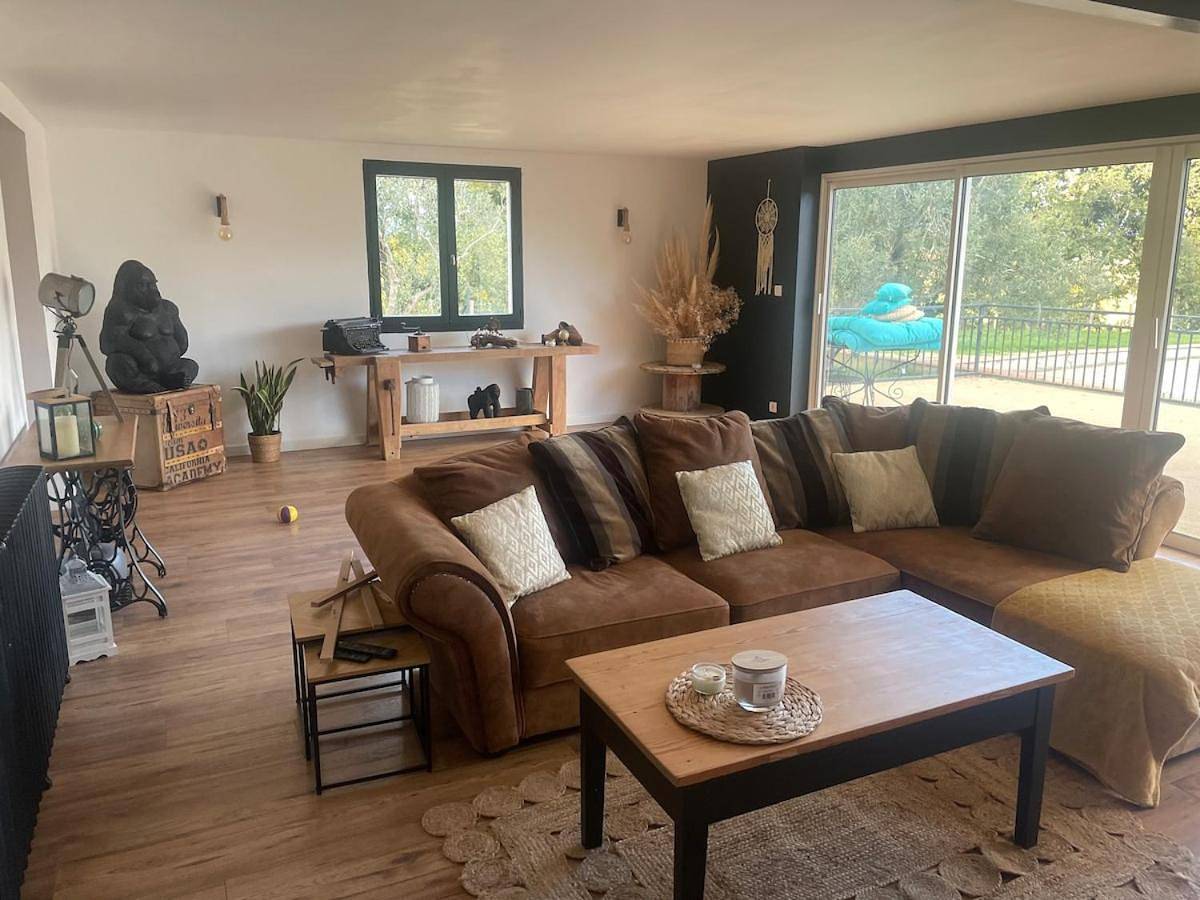 Four-Bedroom House in Caussens, Gers