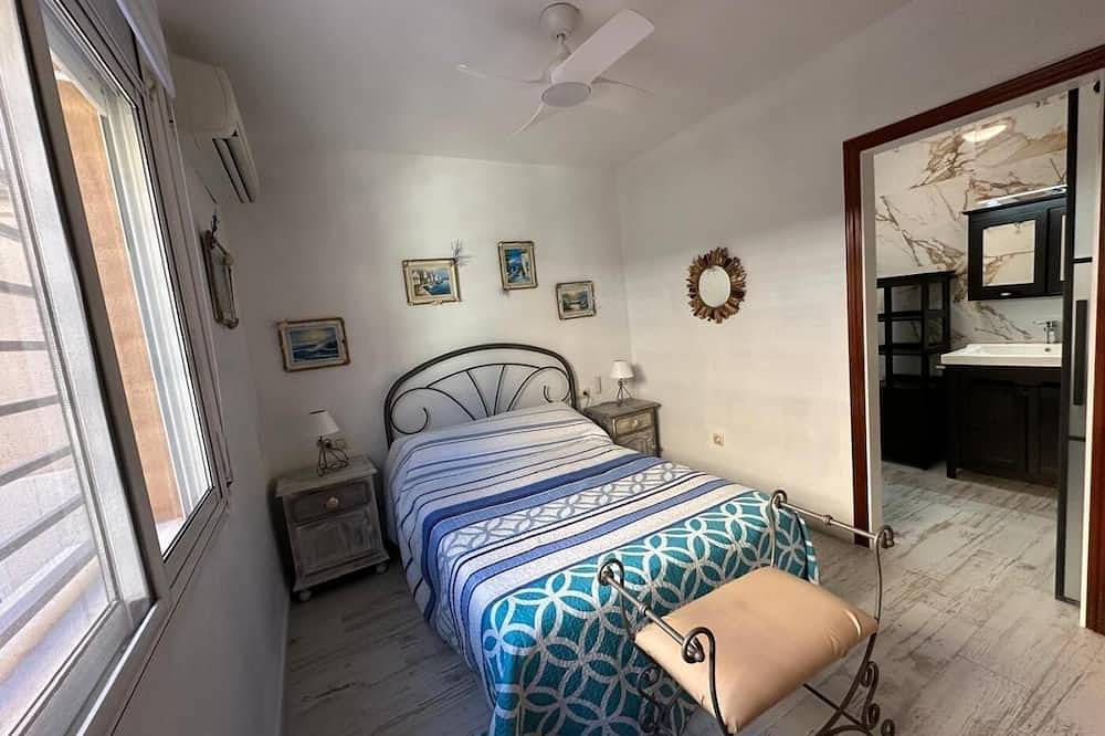 Villa Canarias con piscina privada casa en Miami Platja in Miami Platja, Montroig