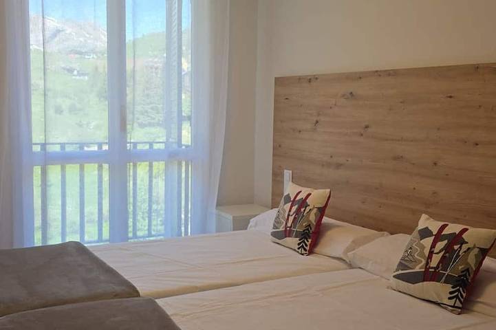 Ganze Wohnung, Renoviertes Bergstudio - 4 Pers. in Candanchú, Aisa