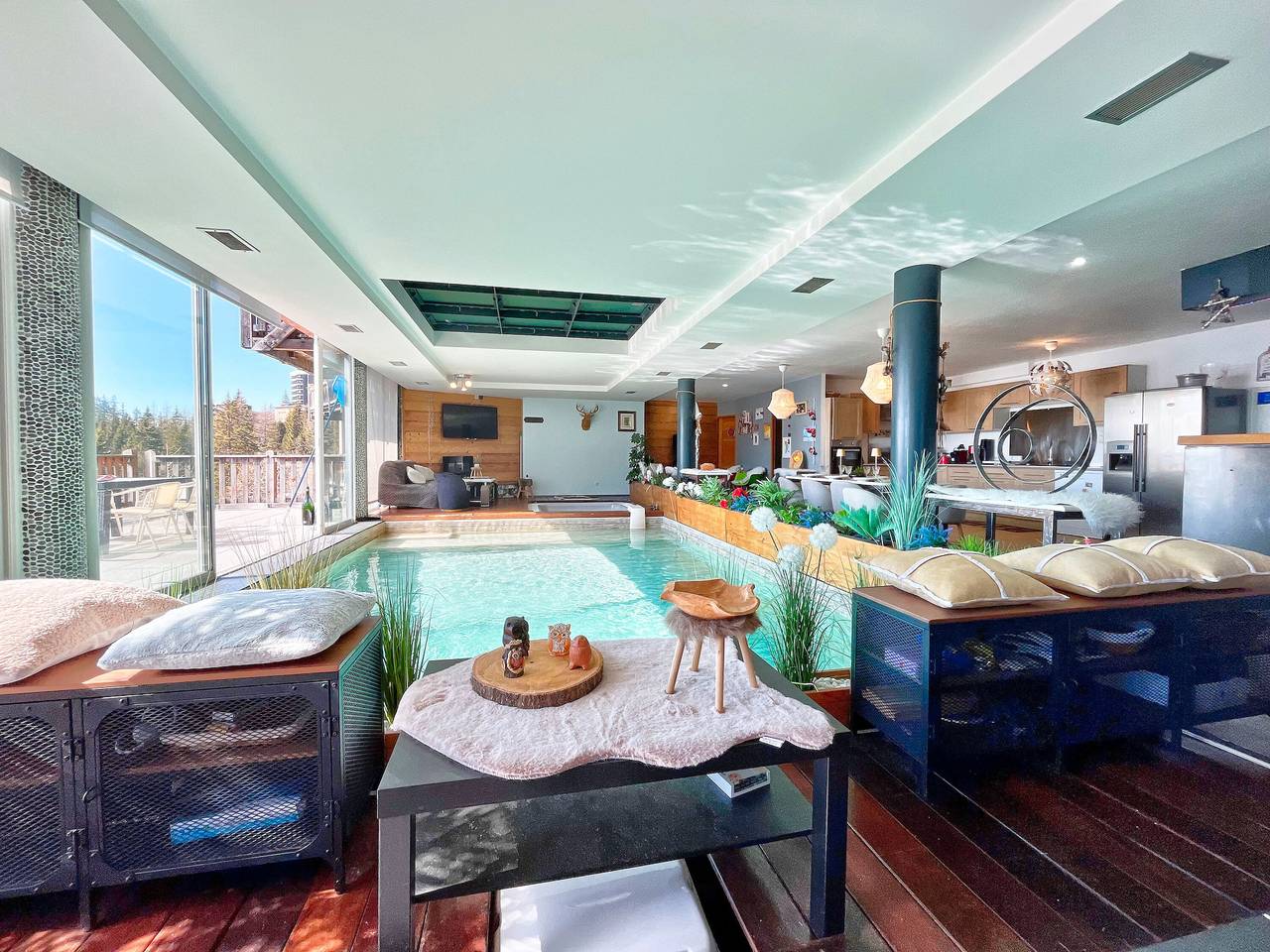 Ganze Wohnung, Appartement 'Vacances De Rêves' mit Bergblick, Innenpool, direkt an den Pisten in Chamrousse, Nationalpark Écrins