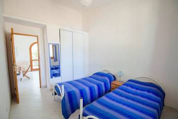 Villa for 8 Guests in Scialara, Gargano, Picture 3