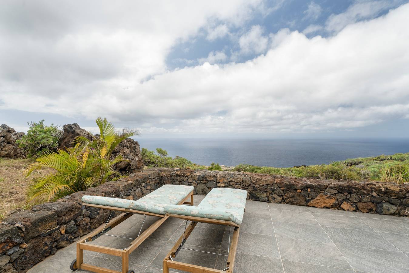 Ferienhaus 'La Torre' mit privater Terrasse, Garten und Wlan in Valverde, El Hierro