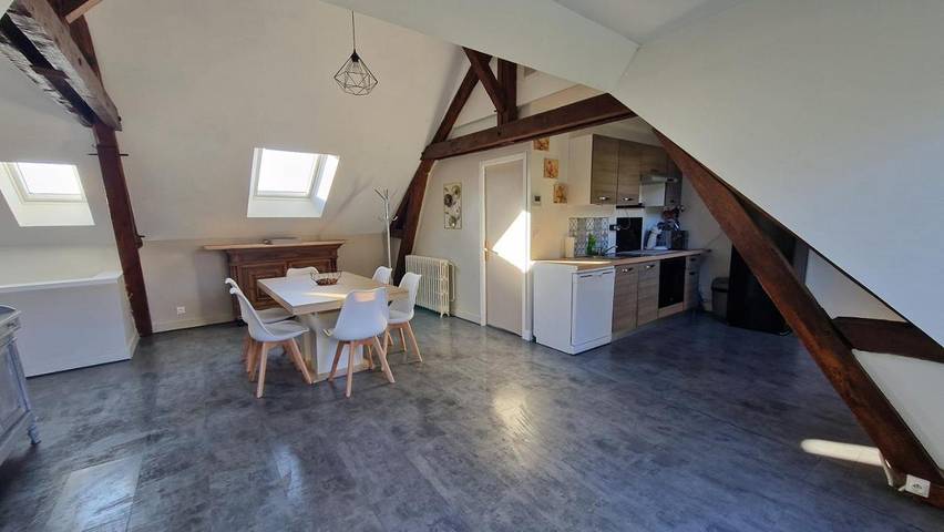 Location de vacances pour 6 personnes, avec Terrasse ainsi que Jardin et Vue à Seuilly