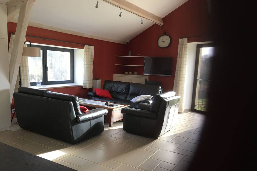 Ensemble de 2 chambres d'hôtes et 1 gîte pouvant héberger 6 personnes. in Les Arques, Quercy