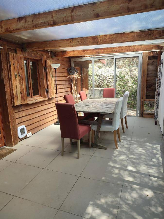 Gîte pour 8 personnes, avec terrasse et jardin, animaux acceptés à Riez - 3