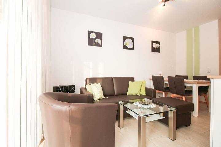 Ferienwohnung für 4 Personen, mit Terrasse in Krummhörn - 3