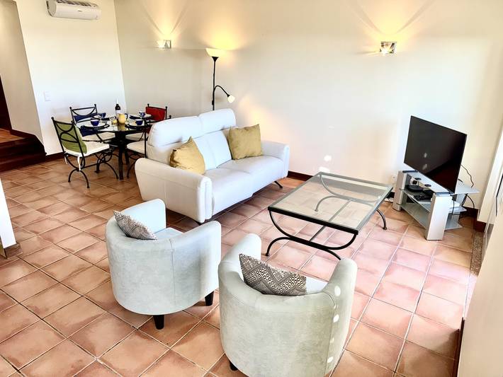 Casa de férias para 4 pessoas, com piscina e varanda, adaptado a crianças no Algarve