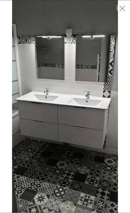 Appartement entier, Two-Bedroom Apartment with City View in Poitiers, Vienne (France)
