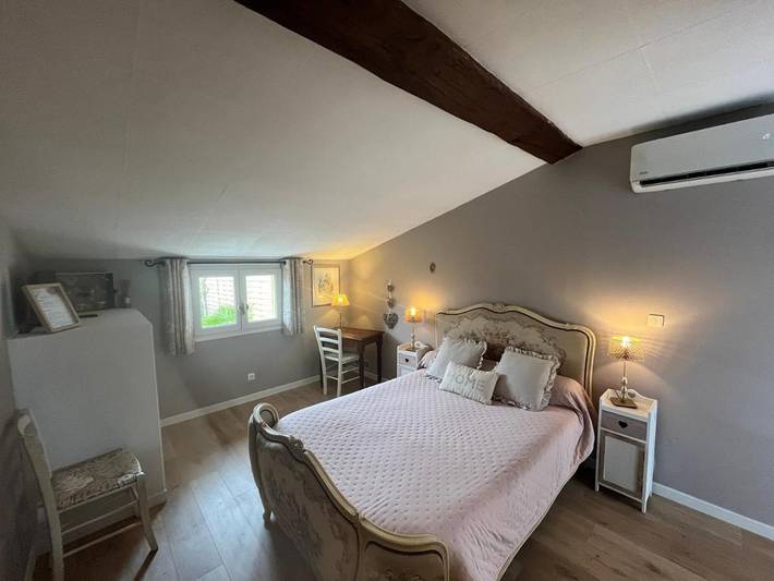 Location de vacances pour 3 personnes, avec vue et jardin à Vignonet - 2