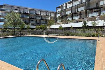 Gîte pour 4 personnes, avec terrasse et jardin ainsi que piscine et jacuzzi, animaux acceptés dans Zone nature des vieux salins d'Hyères