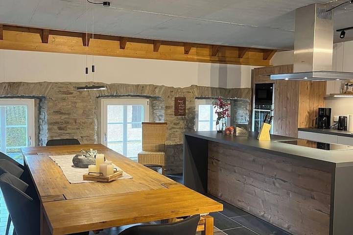 Ferienhaus für 8 Personen, mit Terrasse in Kell am See