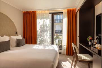 Hôtel pour 2 personnes, avec piscine ainsi que jardin et sauna dans Parc des Princes