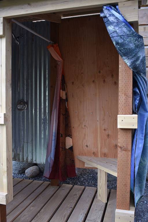 Jurte neben Clarks Gabelung des Yellowstone River, 30 Minuten von Yellowstone entfernt in Cody (WY), Absaroka Range