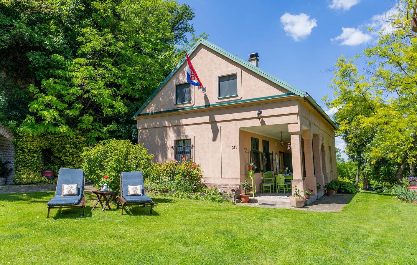 Charmante 2-Zimmer-Wohnung mit Terrasse in der Nähe des Flusses Karašica in Draž, Osijek-Baranja