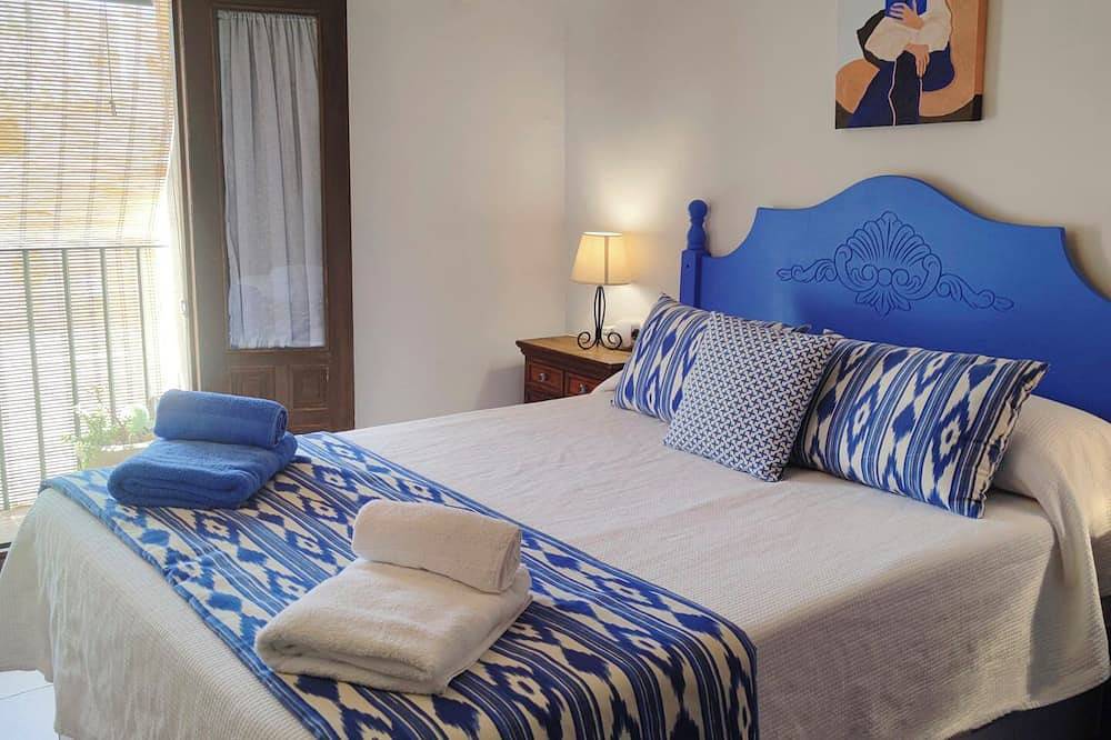 Masía de San Juan, renovated rural house with swimming pool and air conditioning. House 1 in Altura (Espanha), Castellón Province