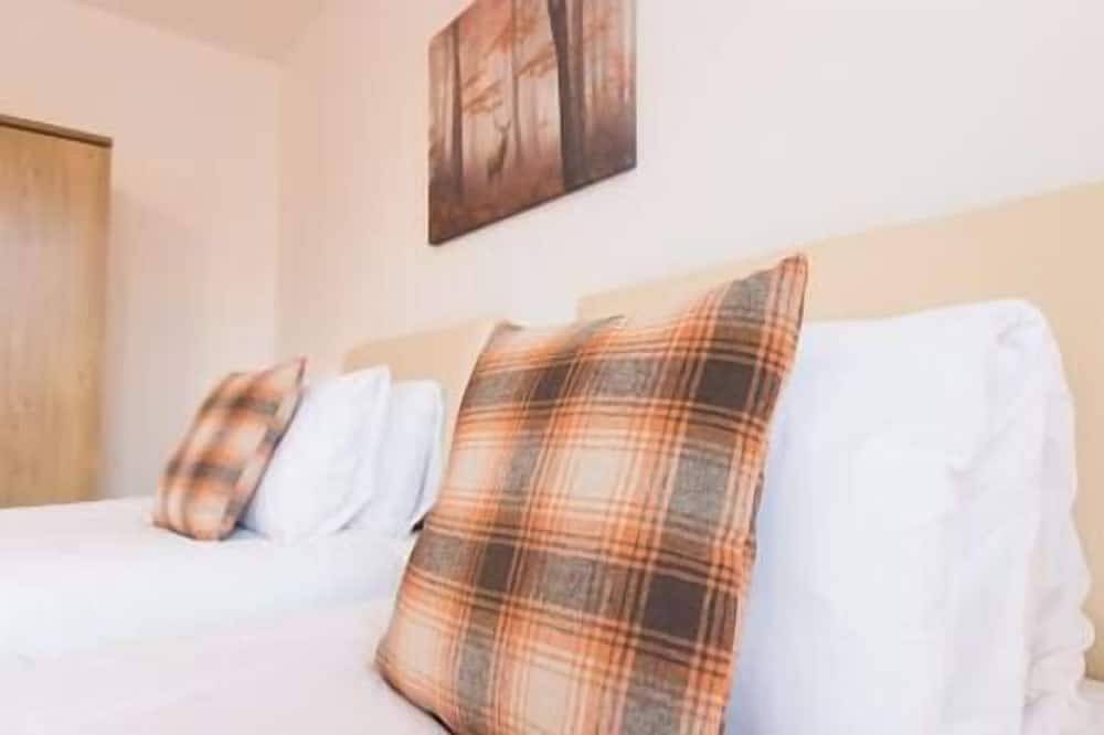 Entire apartment, Comfortable Swindon 2 bedroom Apartment, Free Parking in Swindon, North Wessex Downs