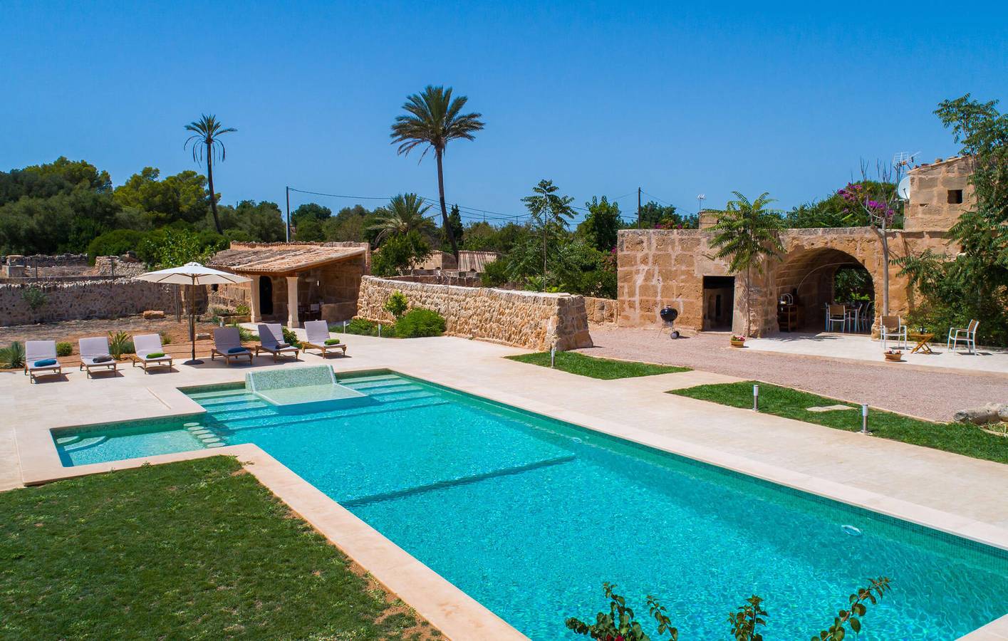 Gemütliche Terrassenwohnung mit Pool und Wifi in Llucmajor, Mallorca Süden