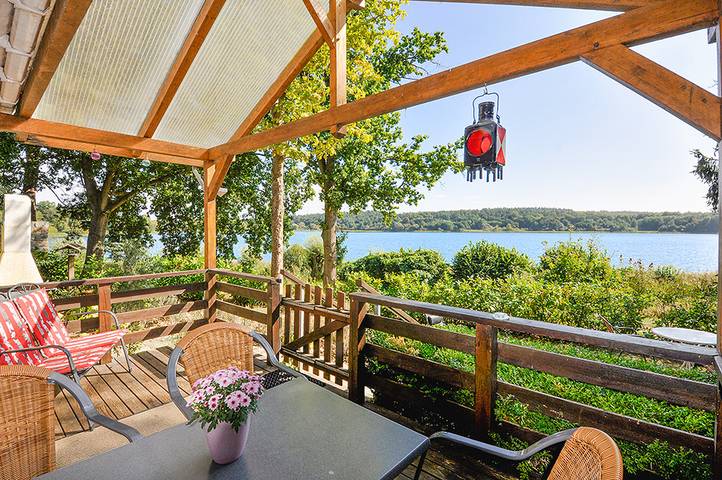 Ferienhaus für 6 Personen, mit Terrasse und Garten sowie Seeblick in Warin - 2