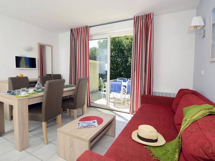 Location de vacances pour 7 personnes, avec terrasse et bassin pour enfant à Salavas - 4