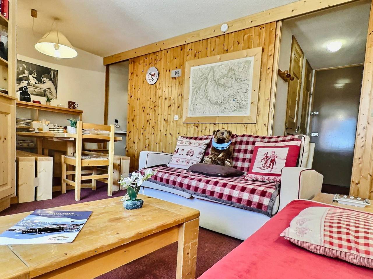 Appartamento intero, 3-room apartment for 6 pers. with parking 600m from slopes in Val d'Isère in Val-d'Isère, Parco Nazionale della Vanoise