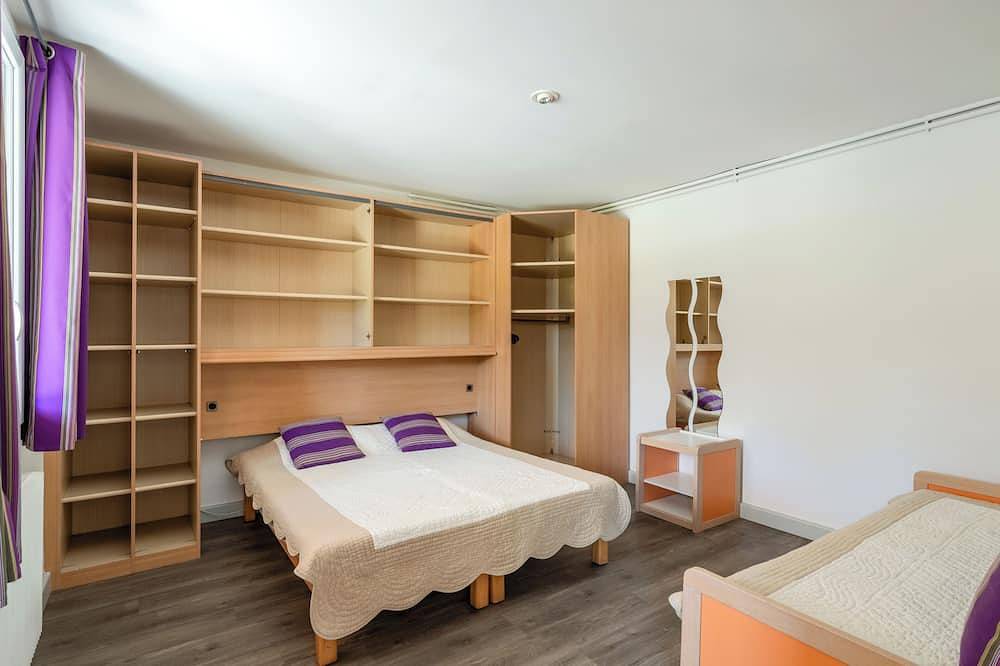 Apartamento entero, Stone mas in residence with pool in La Roque-sur-Pernes, Vaucluse