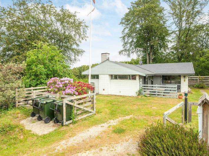 Ferienhaus für 6 Personen, mit Terrasse und Ausblick in Bønnerup Strand