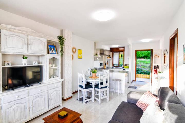 Apartamento de vacaciones para 3 personas, con vistas y jardín - 1