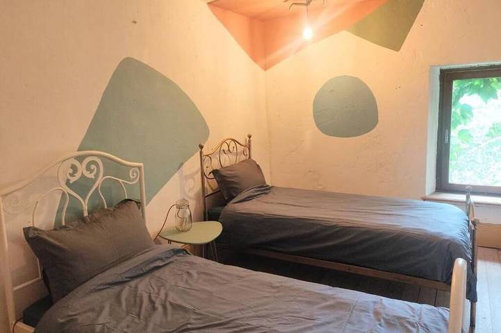 Location de vacances pour 18 personnes, avec jardin à Plancher-Bas - 2