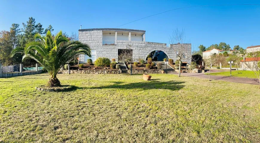 Casa de vacaciones para 6 personas, con jardín y piscina además de vistas y terraza, Se admiten mascotas - 1