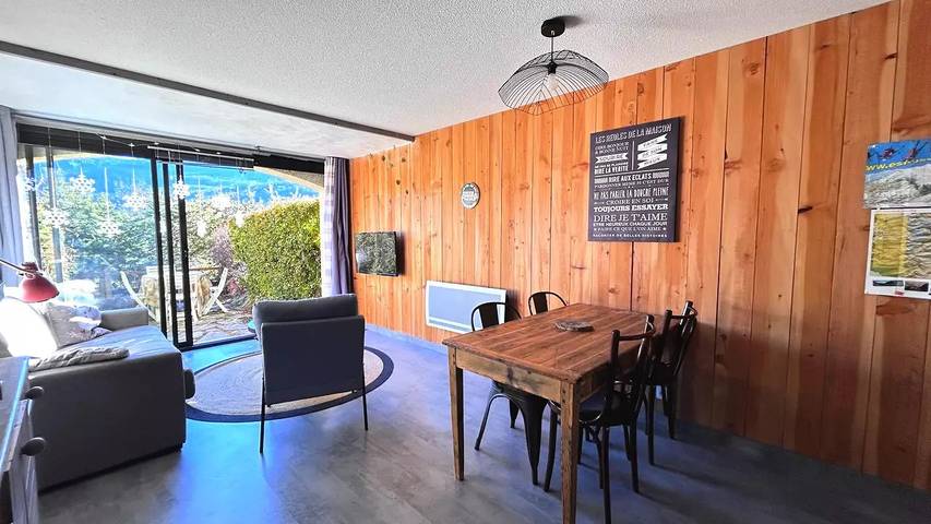 Studio für 4 Personen, mit Terrasse und Garten sowie Ausblick