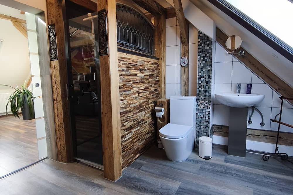 Ganze Wohnung, 60 qm Maisonette-Wohnung bis max. 3 Personen - Ferienwohnung im Ferienhaus in in Malchow, Fleesensee