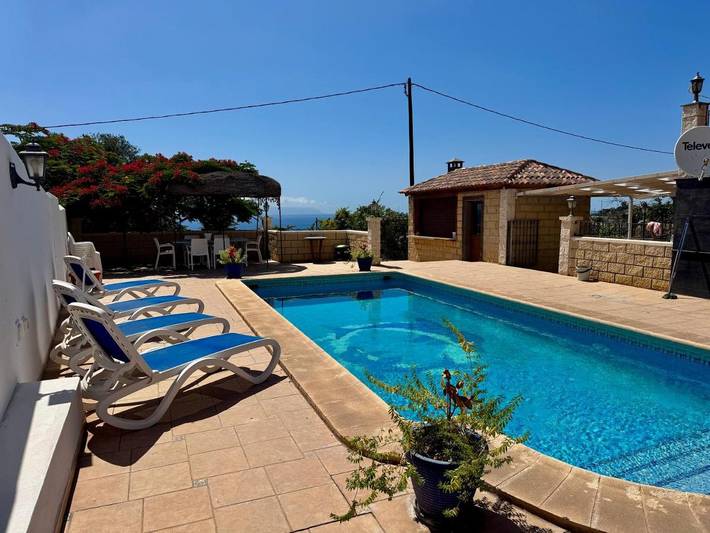 Finca für 4 Personen, mit Ausblick und Garten sowie Pool - 1