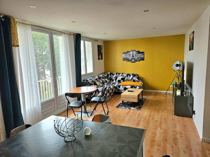 Gîte pour 11 personnes, avec balcon ainsi que vue et jardin à Saint-André-les-Vergers