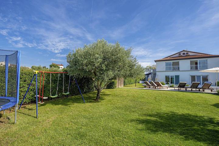 Villa pour 8 personnes, avec piscine ainsi que sauna et jardin à Kanfanar - 3