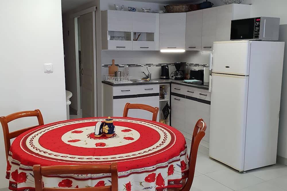 Entire apartment, Whole house in Belvédère, Nice region