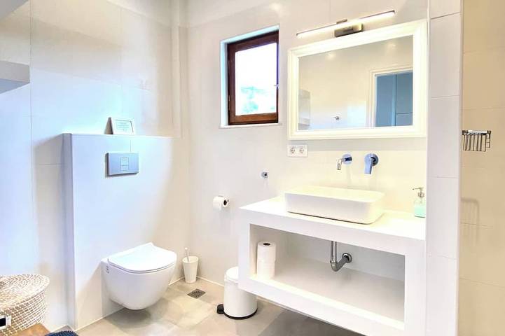 Location de vacances pour 8 personnes, avec balcon et jardin dans Carystos - 4