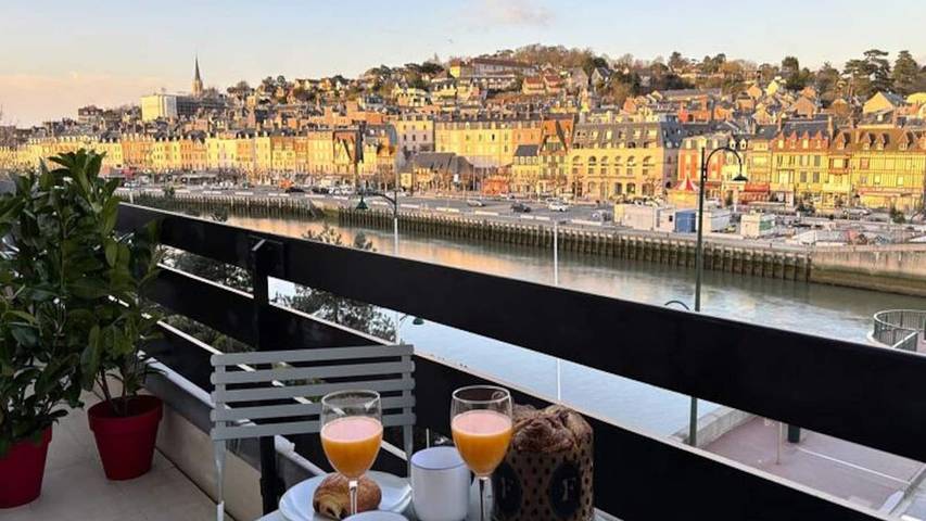 Gîte pour 5 personnes, avec balcon dans Gare de Trouville - Deauville